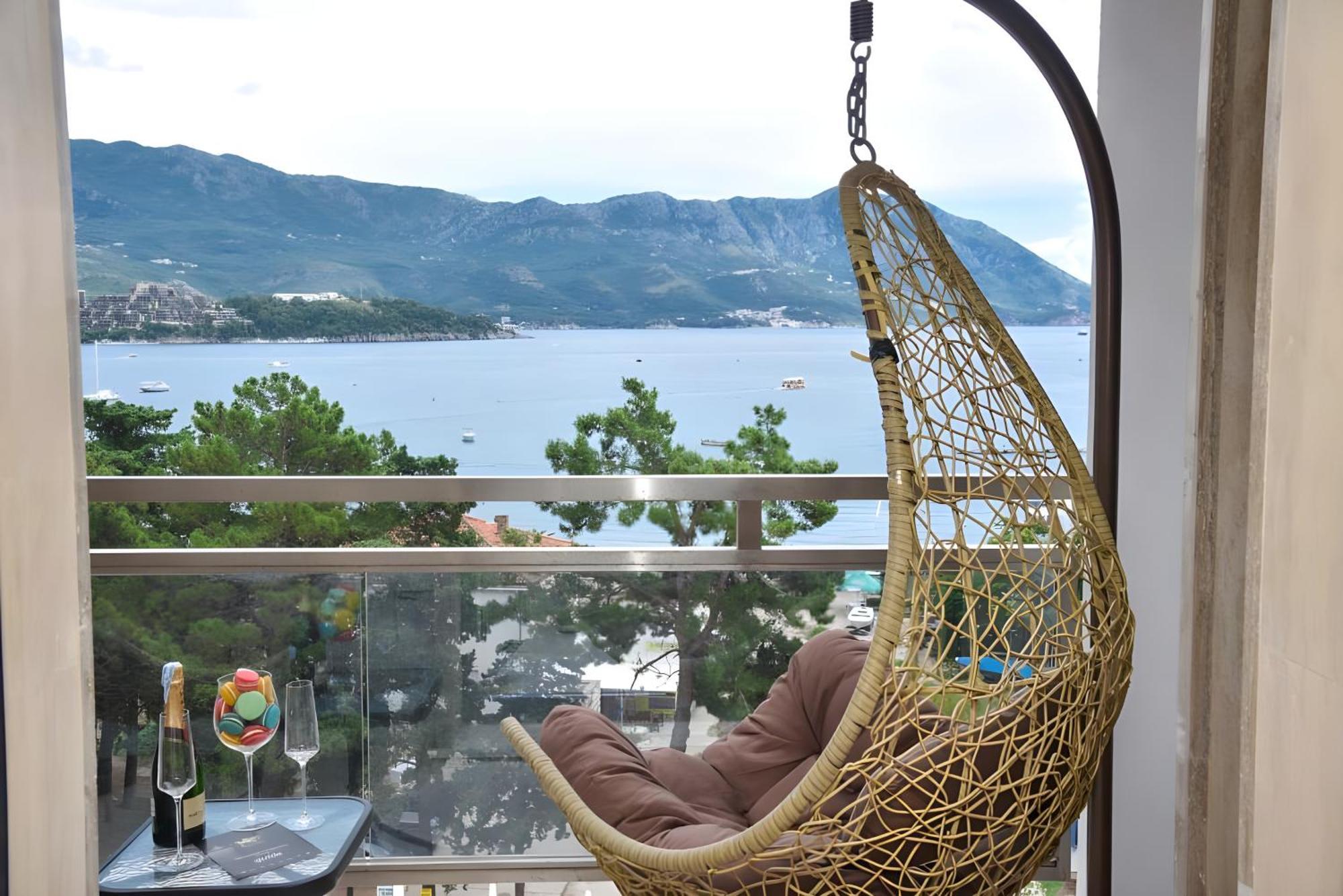 Blue Marlin Apartments Budva Eksteriør billede