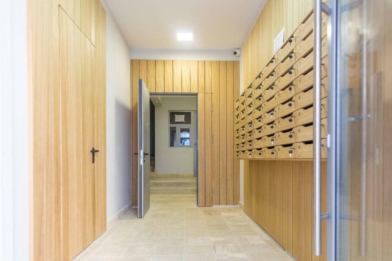 Blue Marlin Apartments Budva Eksteriør billede