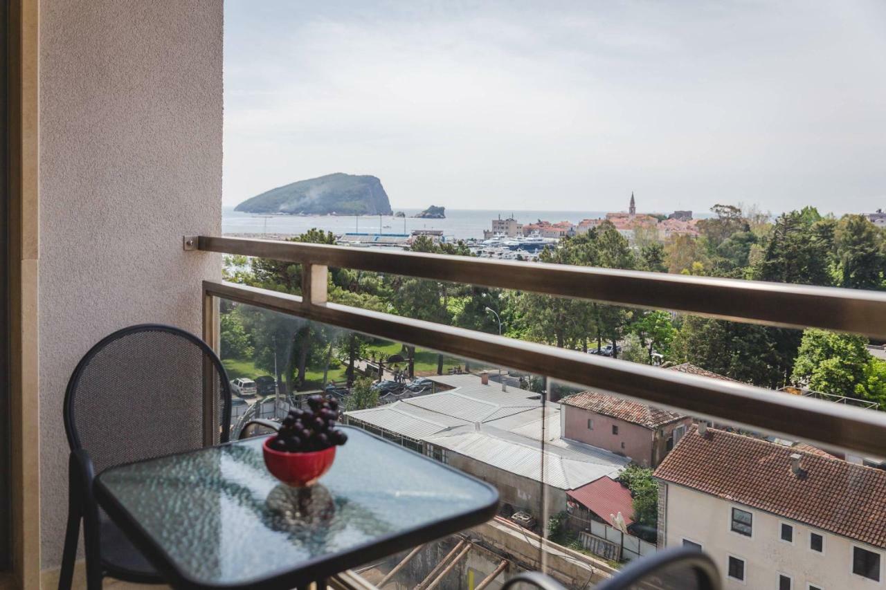 Blue Marlin Apartments Budva Eksteriør billede