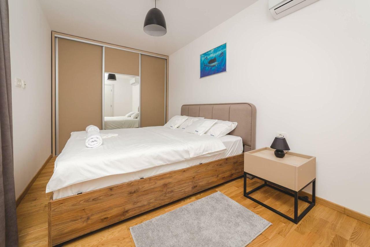 Blue Marlin Apartments Budva Eksteriør billede