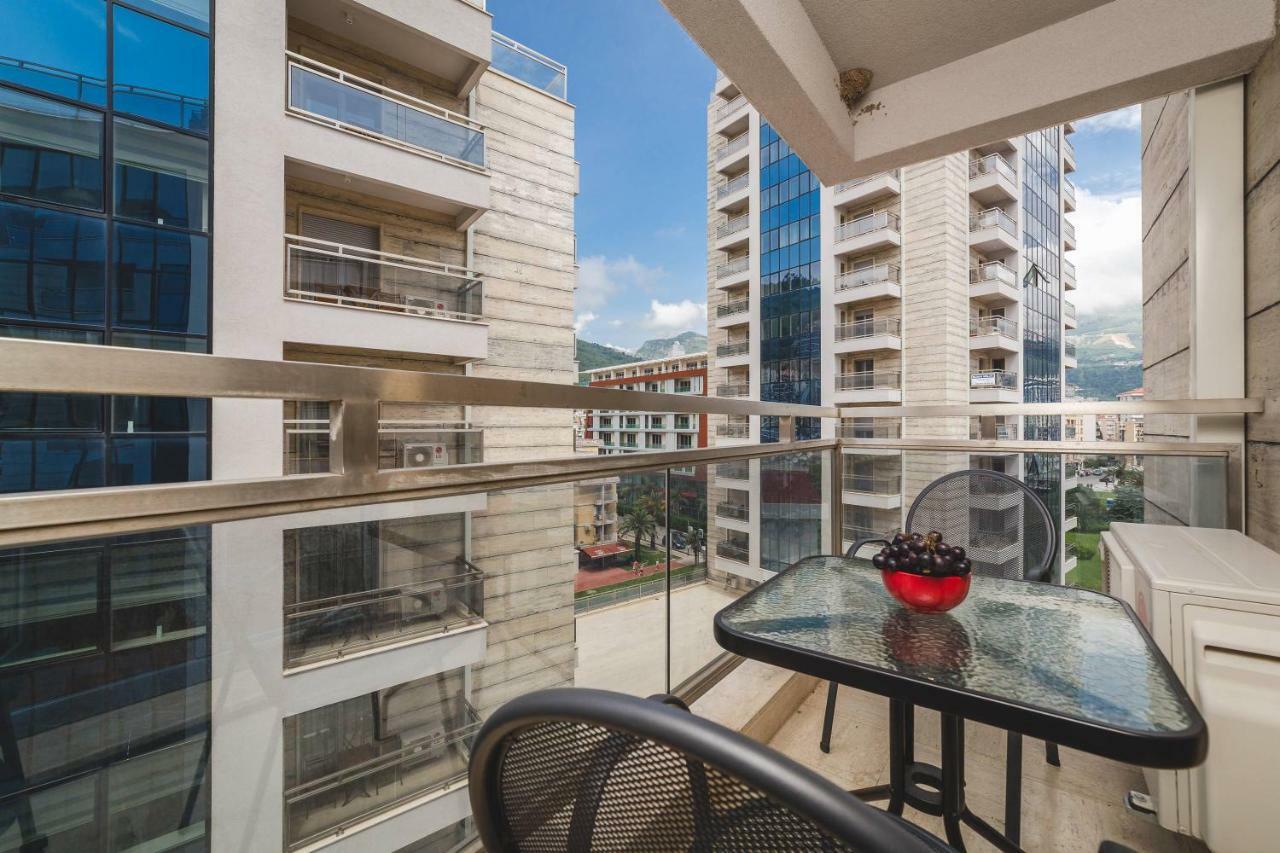 Blue Marlin Apartments Budva Eksteriør billede