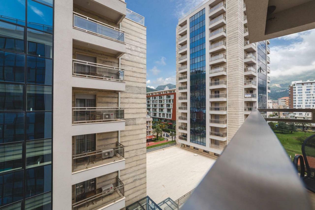 Blue Marlin Apartments Budva Eksteriør billede