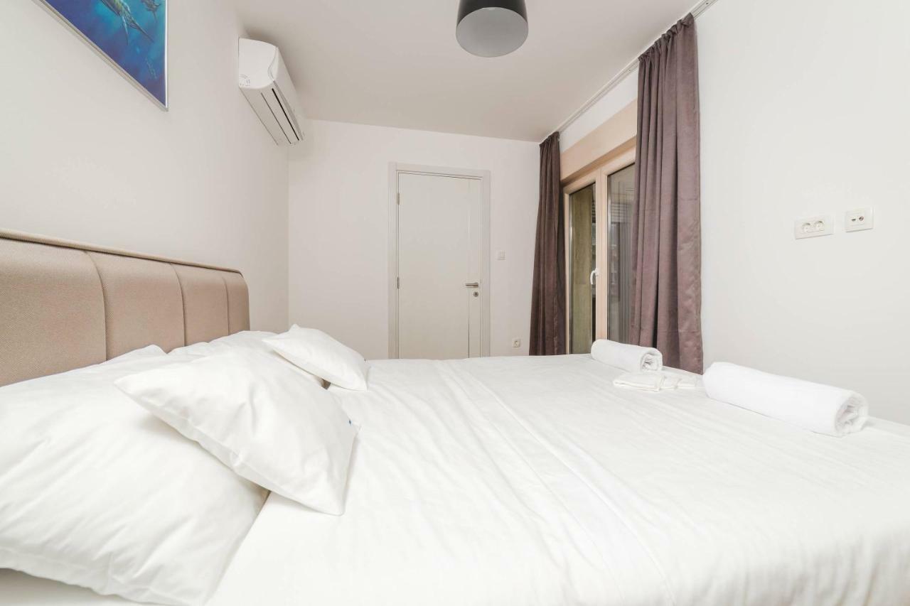 Blue Marlin Apartments Budva Eksteriør billede