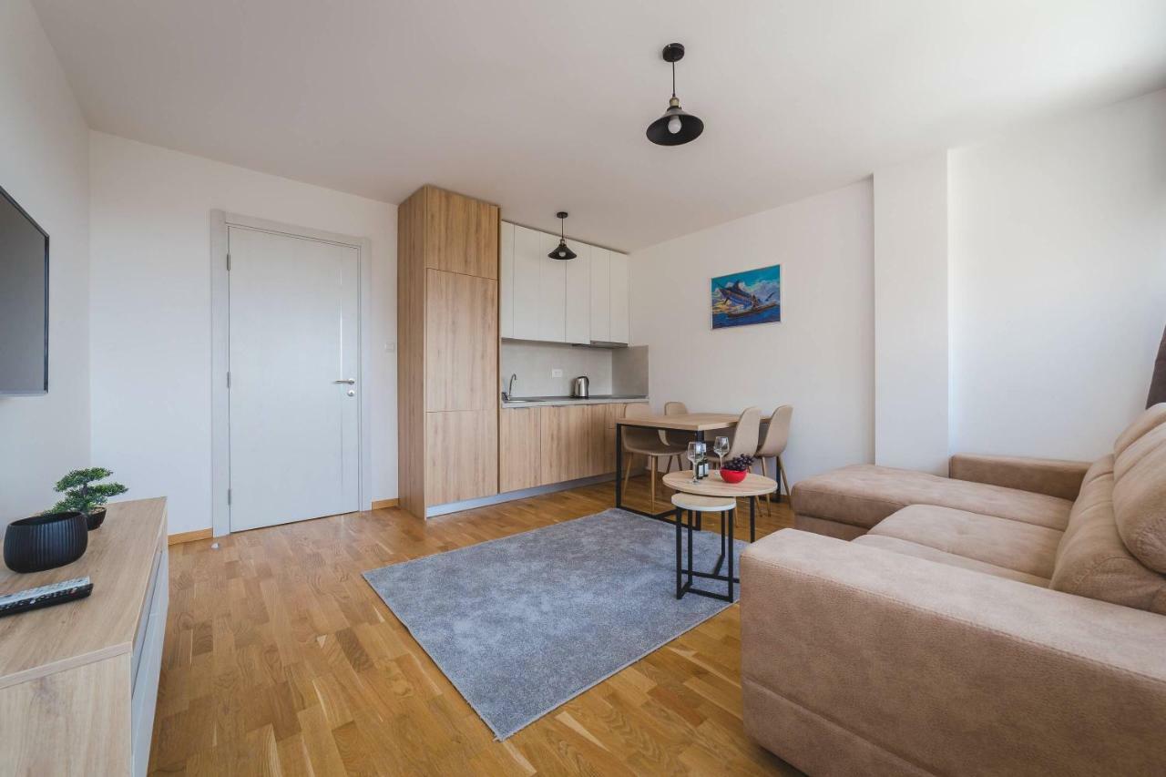Blue Marlin Apartments Budva Eksteriør billede