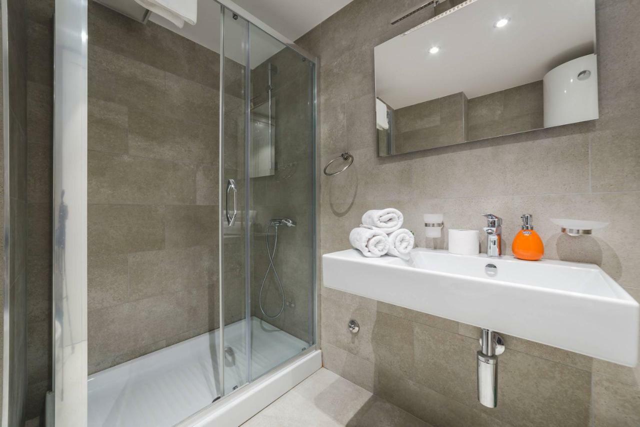 Blue Marlin Apartments Budva Eksteriør billede